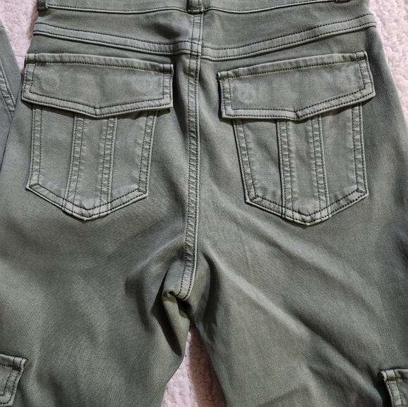 SPANX Women's Stretch Ankle Cargo Pants - Picture 4 of 8